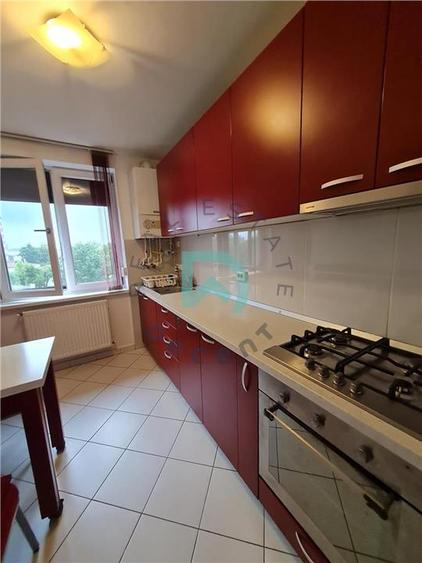 Apartament cu 2 camere decomandat, mobilat în Triaj