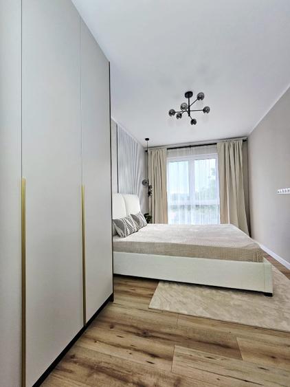 Apartament cu 3 camere semidecomandat în Florești