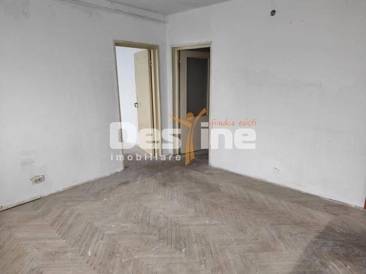 Apartament cu 2 camere semidecomandat în Cina
