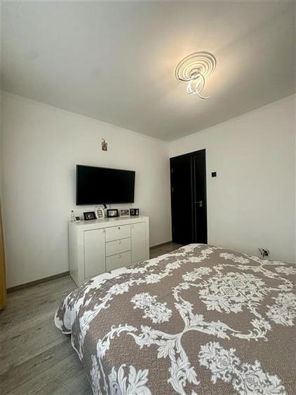 Apartamente 3 Camere Decomandat, Etaj 2, Zona KM 5 - 19