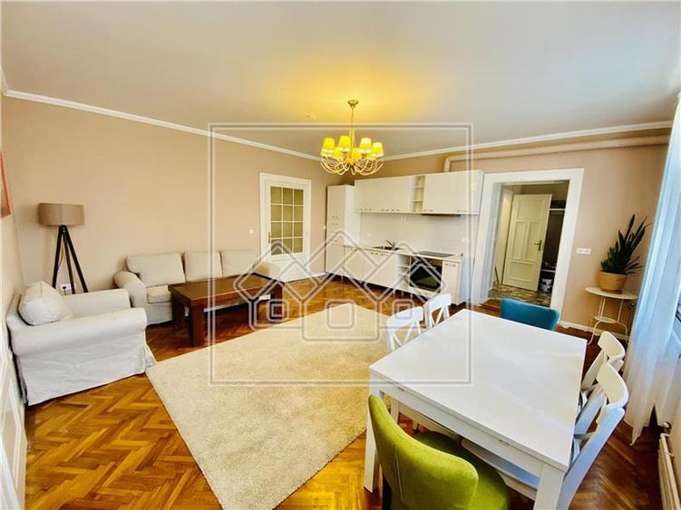 Apartament cu 3 camere circular în Sub Arini