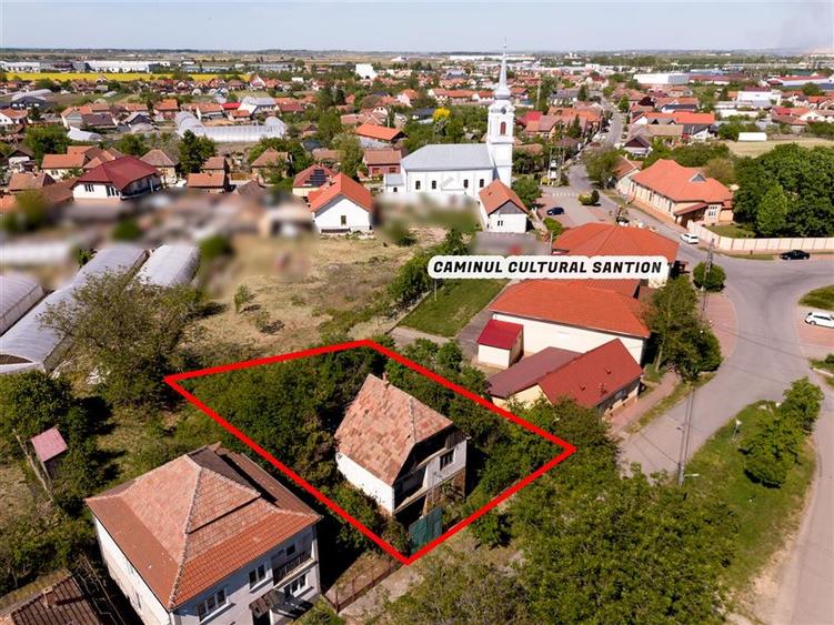Casă cu 3 camere cu Teren 542 Mp în Sântion