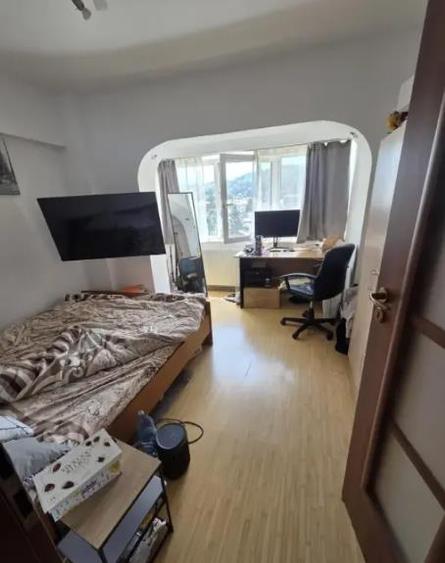 Apartament cu 3 camere decomandat în Centrul Civic