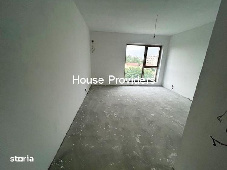 Apartament cu 4 camere decomandat, mobilat în Străulești