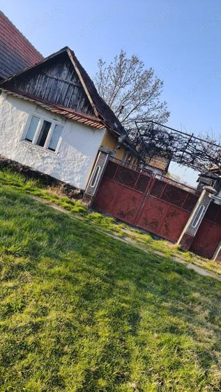 Casă cu Teren 60 Mp în Apateu