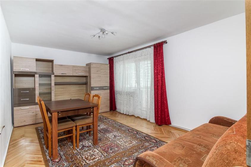 Apartament cu 2 camere decomandat, mobilat în Zorilor