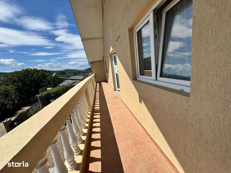 Casă cu 4 camere în Mărgineni