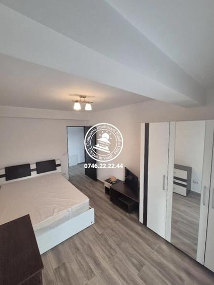 Apartament cu 2 camere decomandat, mobilat în Central
