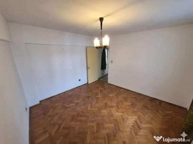 Apartament cu 2 camere decomandat în Ultracentral