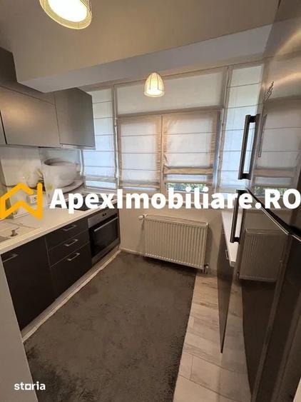 Apartament cu 3 camere semidecomandat în Central