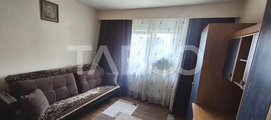 Apartament cu 2 camere decomandat, mobilat în Plopilor