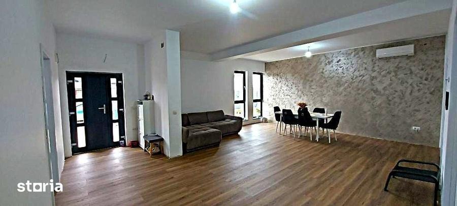 Casă cu 4 camere cu Teren 428 Mp în Periș