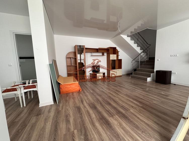 Casa-Duplex LA CHEIE in Selimbar zona Triajului COMISION 0%