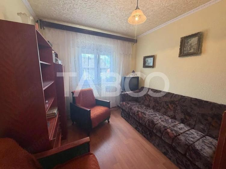 Apartament cu 2 camere semidecomandat în Central