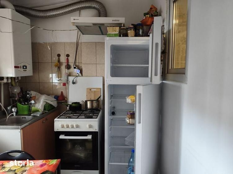 Apartament de vanzare - 4