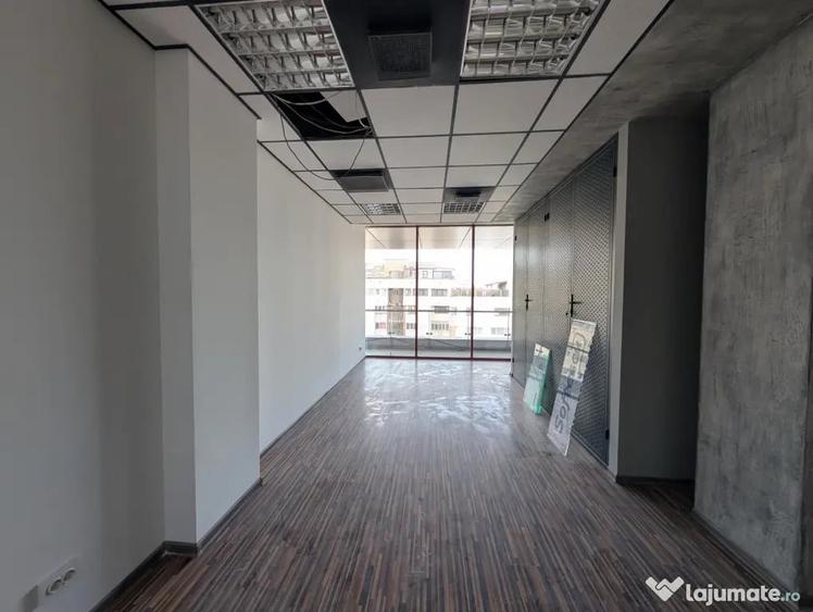 Spațiu comercial, de 140 mp, în Central