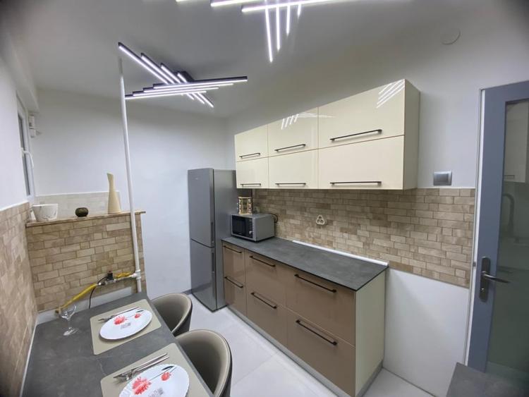 Apartament cu 2 camere decomandat, mobilat în Eroii Revoluției