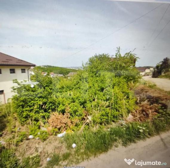 Teren de 421 mp, în Hlincea