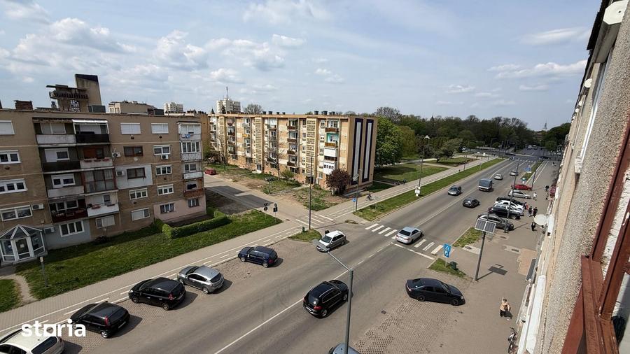 Apartament cu 3 camere decomandat în Ultracentral