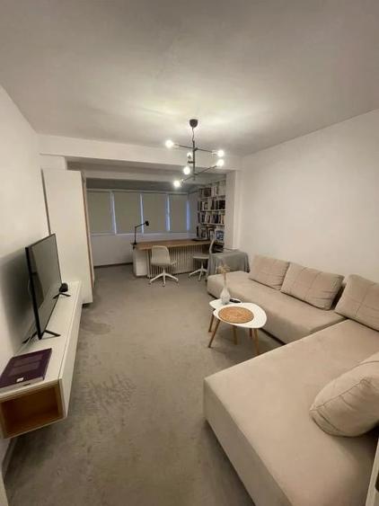 Apartament cu 2 camere decomandat în Vest