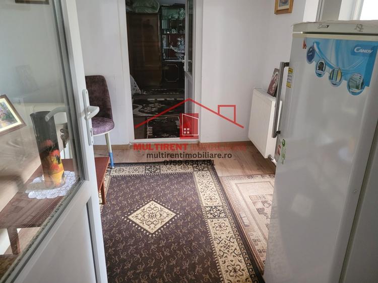 Casă individuală cu 3 camere cu Teren 2663 Mp în Telița