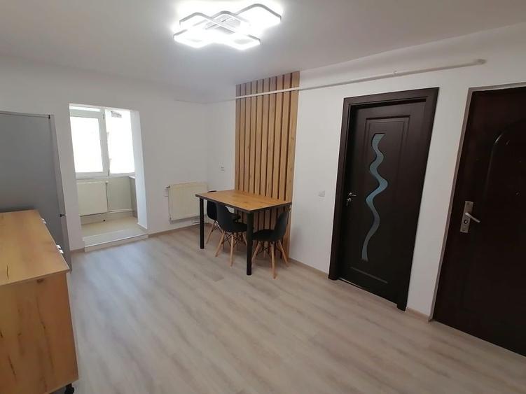 Ofer spre inchiriere apartament cu 2 dormitoare - 2