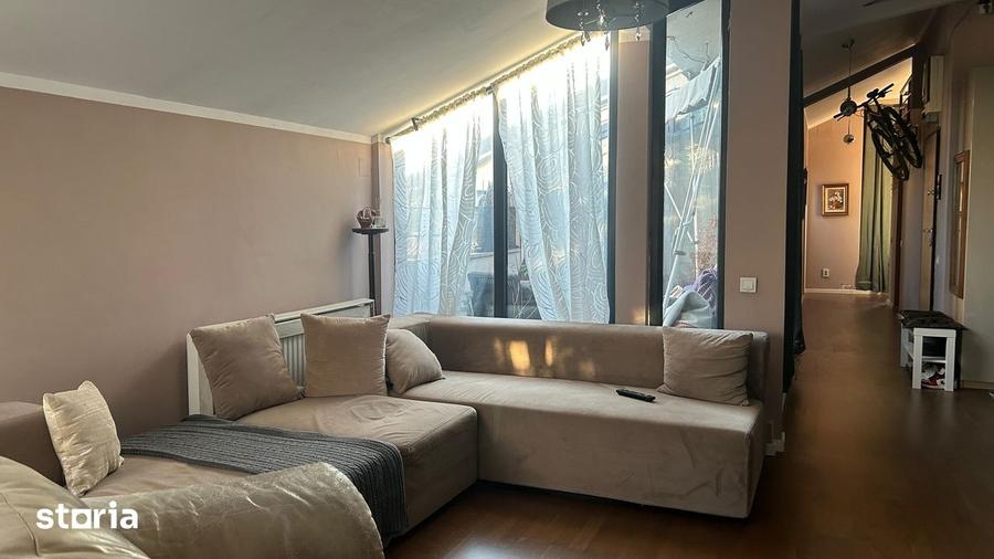 Apartament cu 4 camere în Centrul Civic