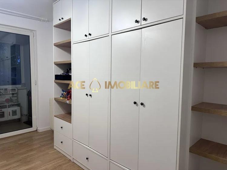 Apartament cu 3 camere semidecomandat, mobilat în Baba Novac