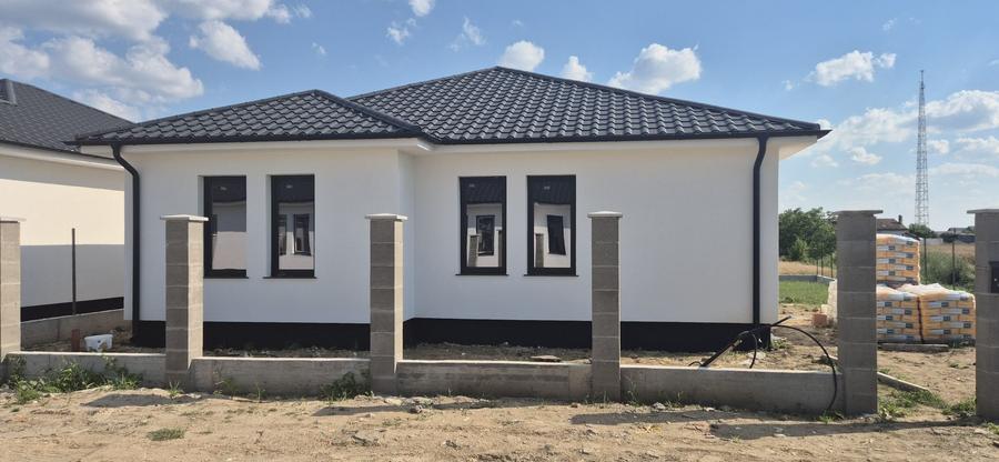 Casă cu 3 camere în Dara