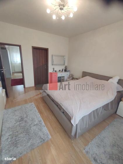 Casă cu 4 camere în Postăvari
