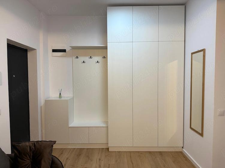 Apartament cu 2 camere semidecomandat în Turnișor