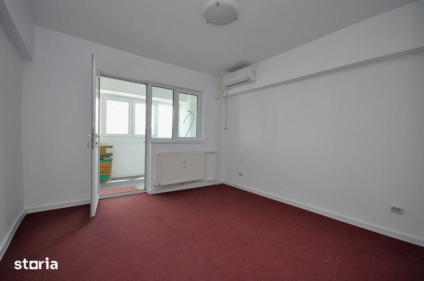 Apartament cu 4 camere în Obor