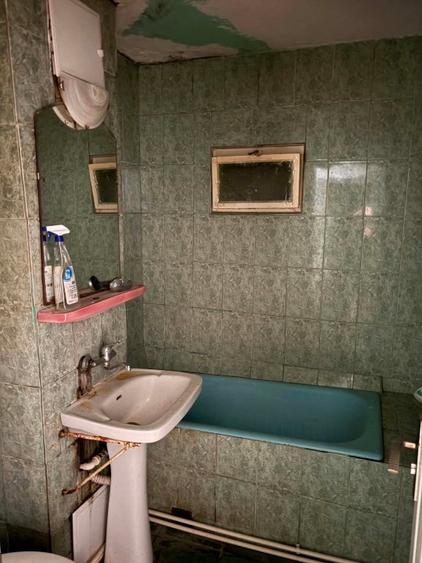 Apartament cu 4 camere decomandat în Cantacuzino