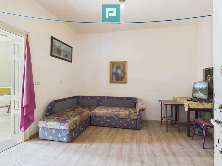 Casă individuală cu 3 camere cu Canalizare în Central
