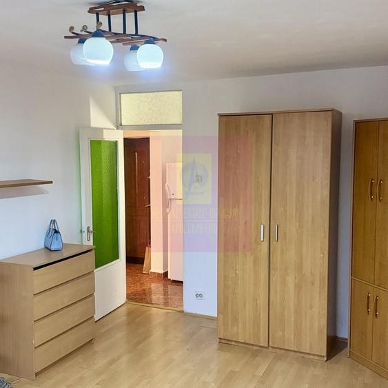 Garsonieră decomandată în Sebastian