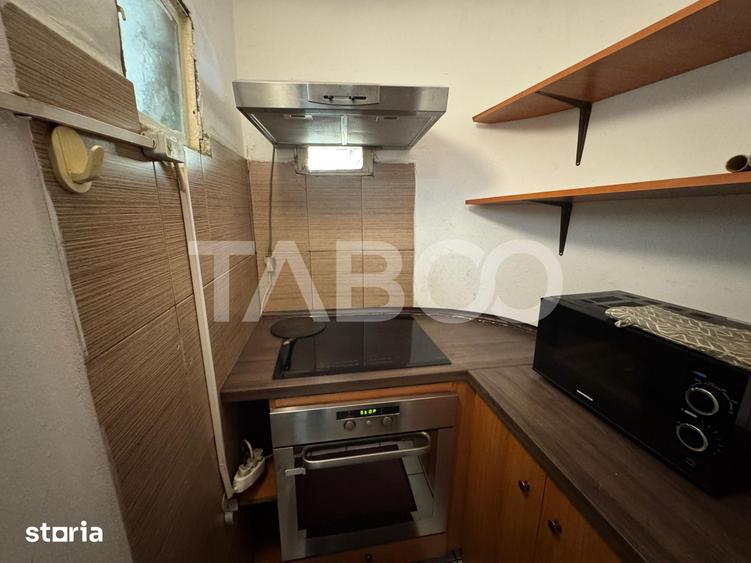 Apartament cu 5 camere decomandat în Turnișor