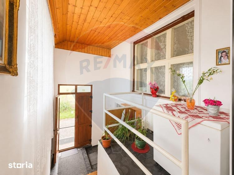 Casă cu 4 camere cu Teren 1400 Mp în Bod