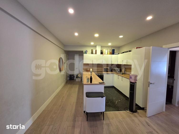 Apartament cu 4 camere în Central