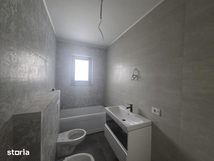 Apartament cu 4 camere în Bârnova
