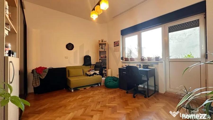 Apartament cu 3 camere decomandat în Grădina Icoanei