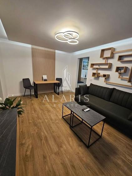 Apartament cu 2 camere semidecomandat, mobilat în Tipografilor