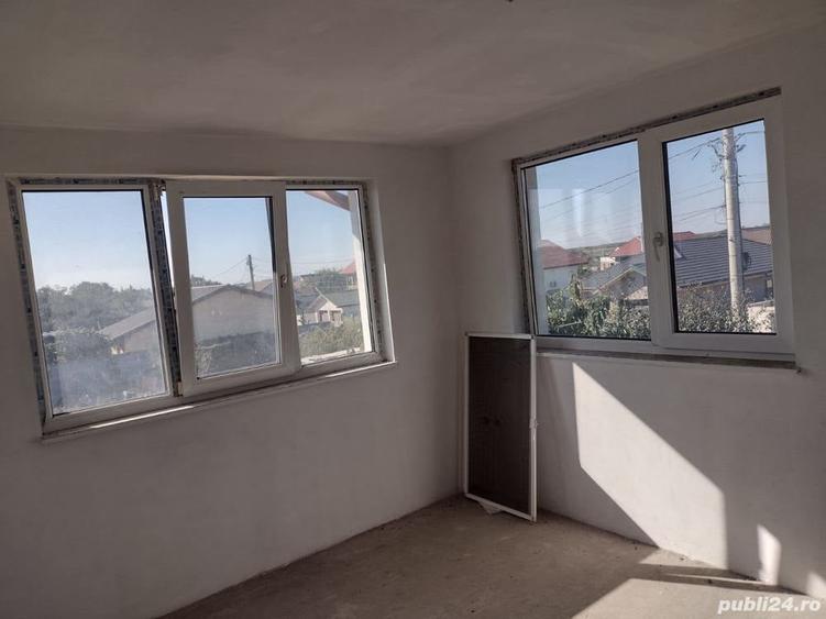 Casă cu 6 camere în Costi
