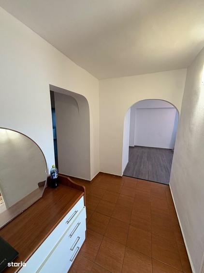 Apartament cu 3 camere în Cug
