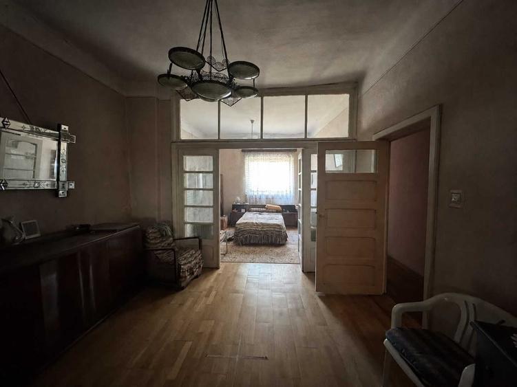 Casă cu 4 camere în Gării