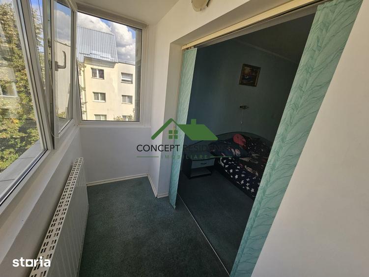 Apartament cu 4 camere decomandat în Traian