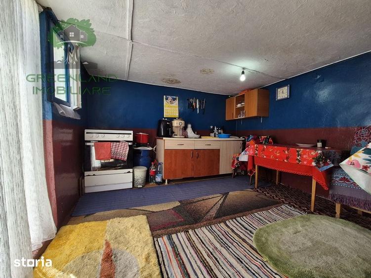 Casă cu 5 camere cu Teren 3024 Mp în Popricani