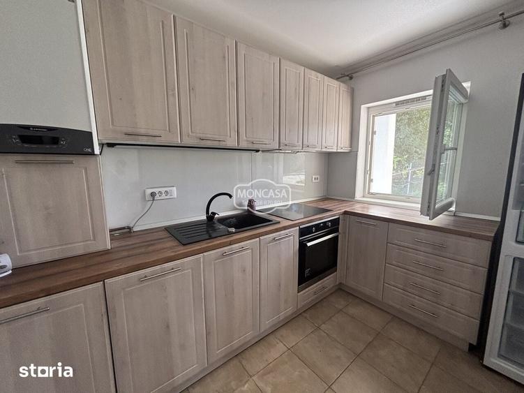 Casă cu 4 camere cu Teren 750 Mp în Central