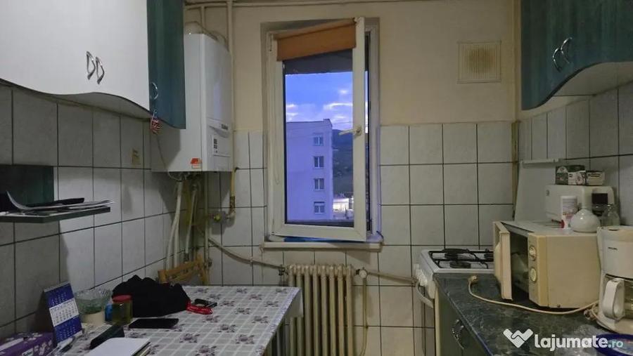 Apartament cu 2 camere semidecomandat în Bălcescu