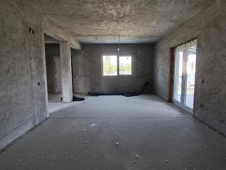 Casă individuală cu 4 camere cu Teren 540 Mp în Bâcu