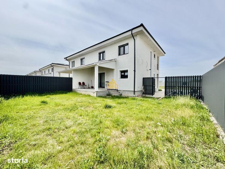 Casă cu 4 camere cu Teren 250 Mp în Clinceni